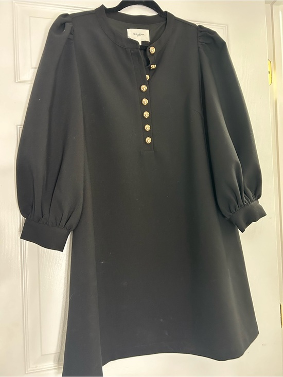 Tuckernuck Dresses & Skirts - Tuckernuck Black Button-Front Puff-Sleeve Dress